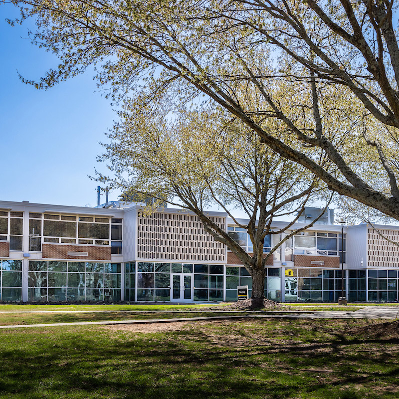 Exterior view of a Kennesaw State building in the springtime