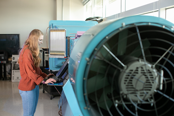 Mechanical Engineering student working at an internship