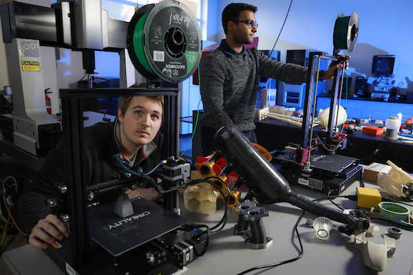Mechanical engineering students
