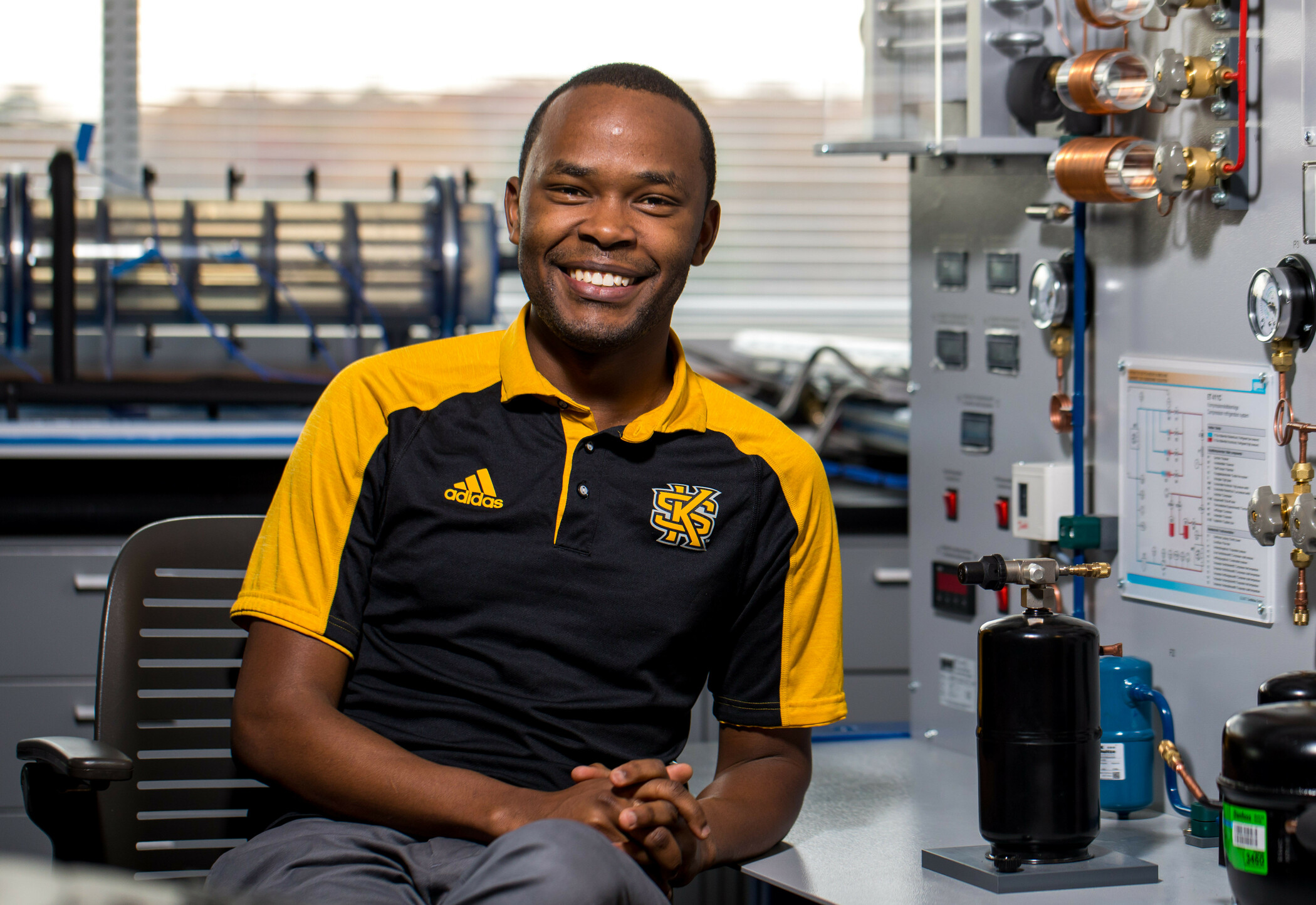 Mechanical Engineering student working at an internship