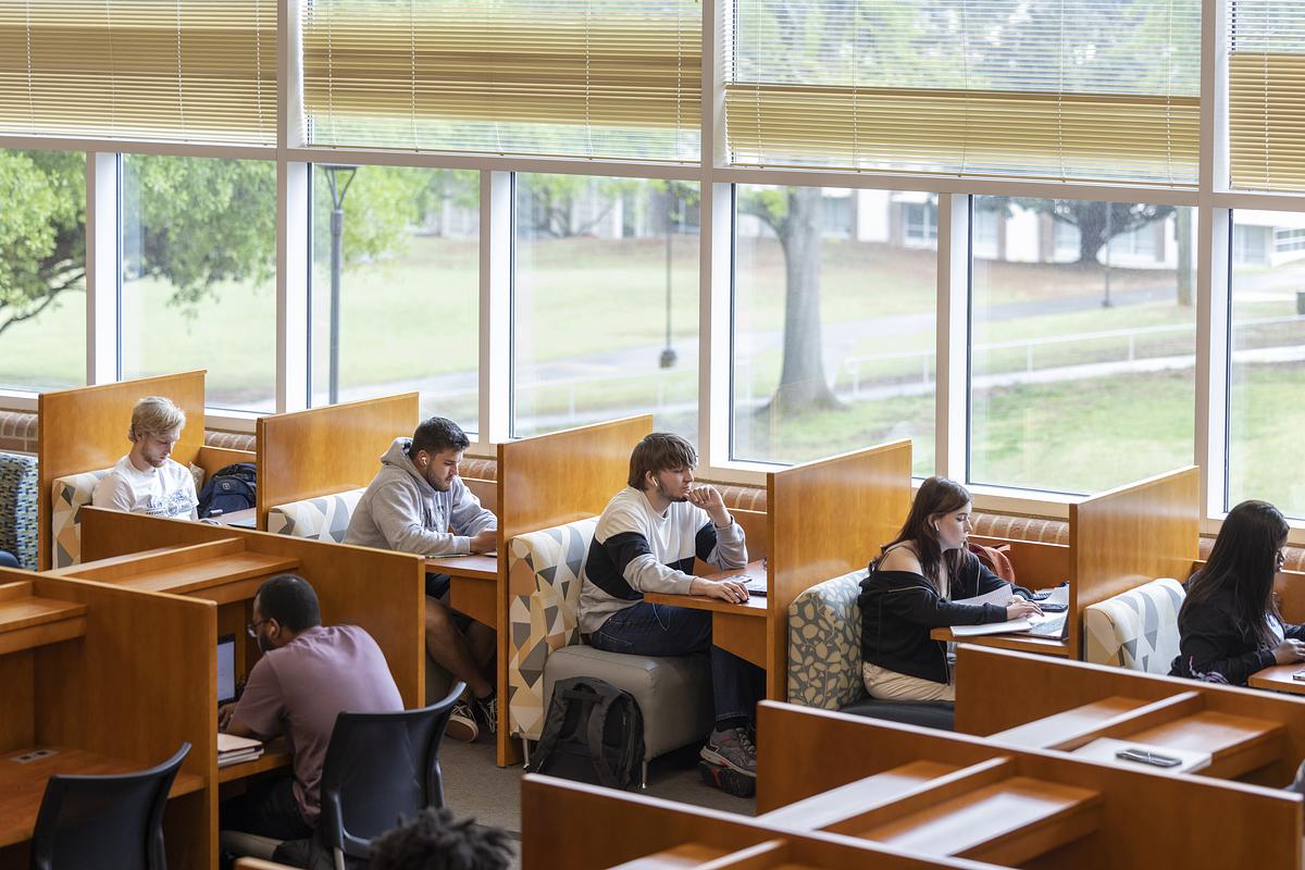 learning support students sitting in study hall