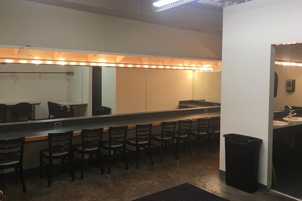 KSU Marietta Dance Theater Dressing Room  / Photo by Lauren Kress