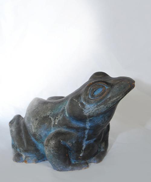  / Athos Menaboni, Frog, c. 1947. Glazed and fired clay; 6 1/2 × 11 × 8 in. (16.5 × 27.9 × 20.3 cm). Gift of D. Russell Clayton, 2008.3.5.