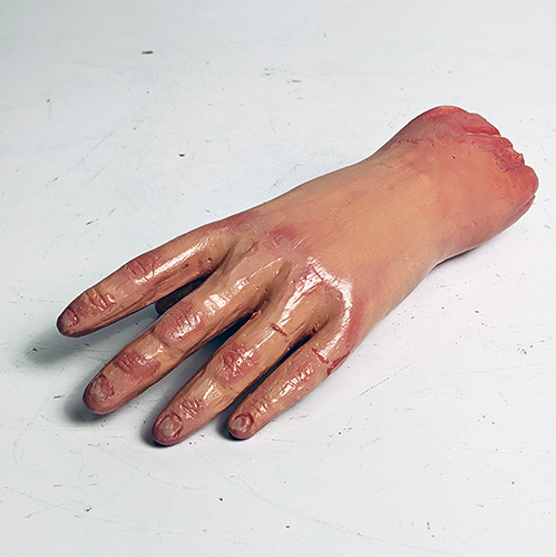 Sofia Powell / Sofia Powell, hand, plaster and shellac, 10x5x3, 2022