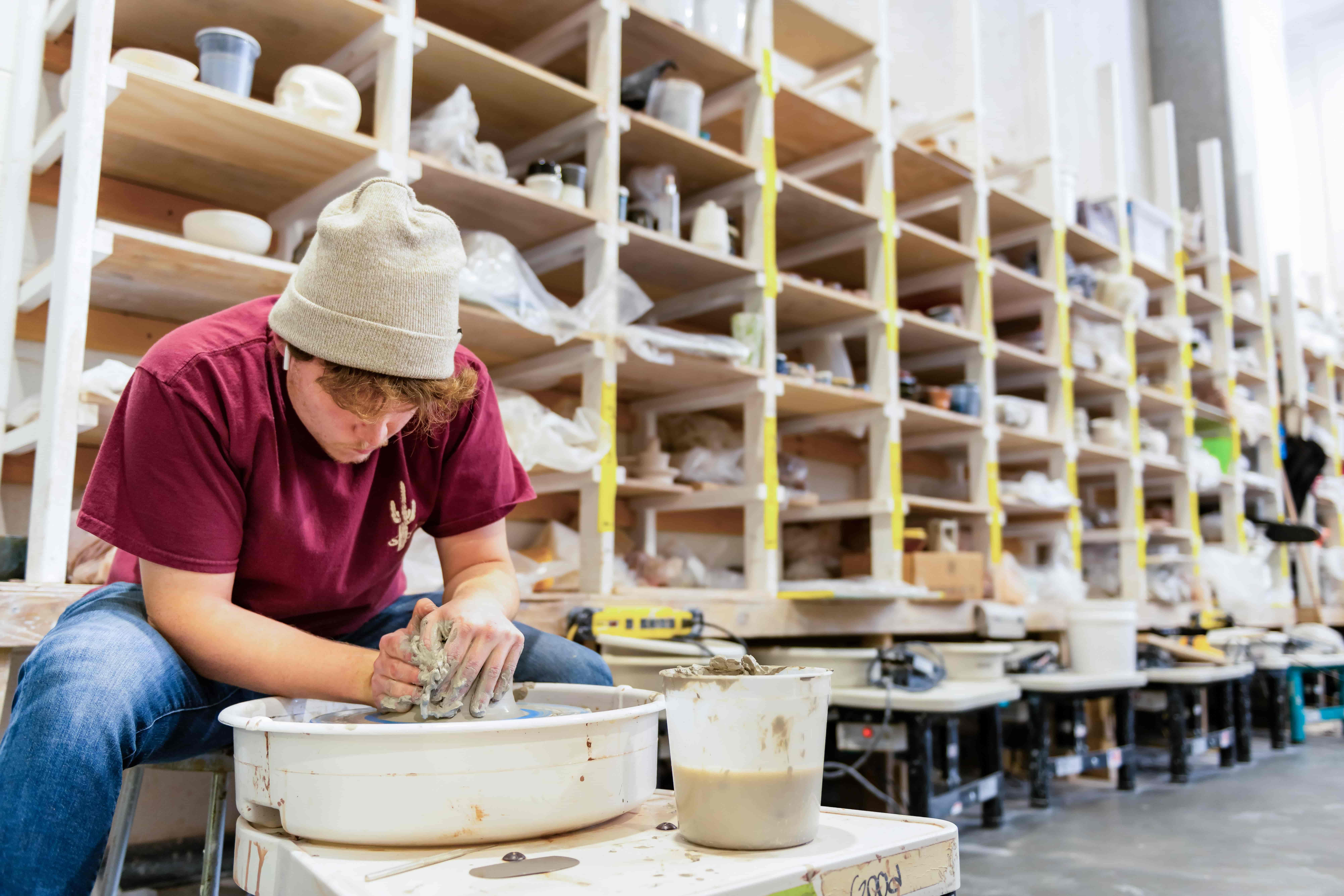 Student working in the studio / Student working in the studio