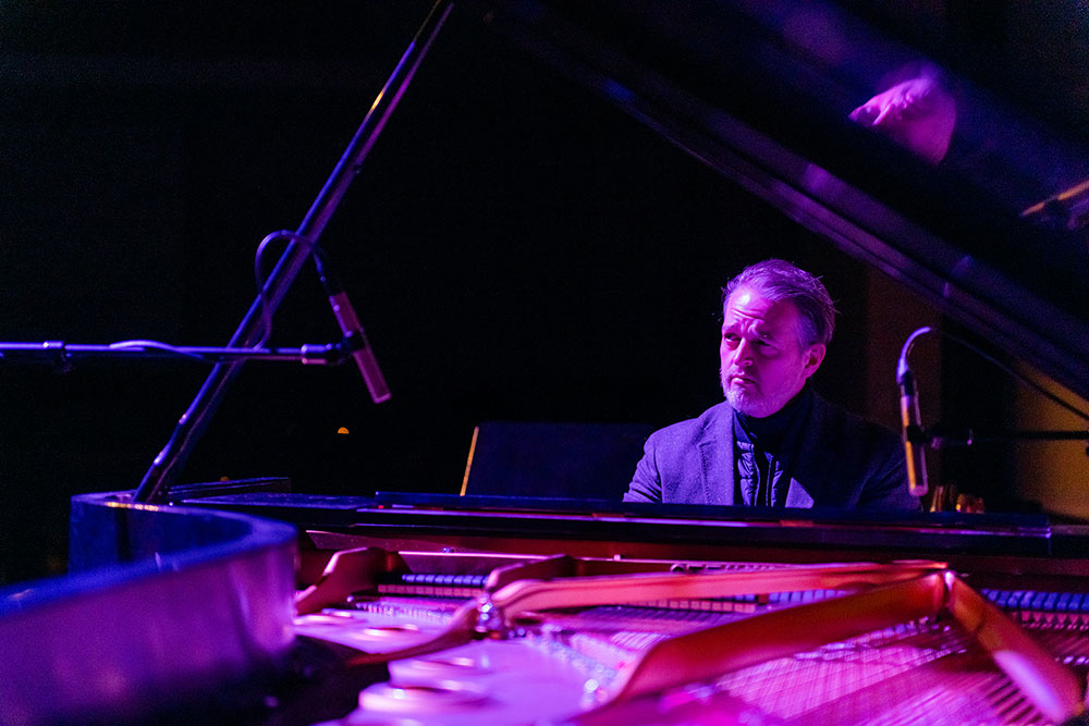 image of robert henry playing a Steinway piano