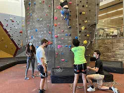 Grace or art of climbing practice