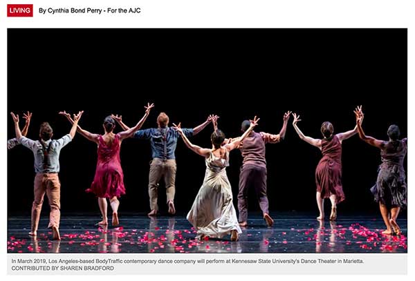  dancers on stage