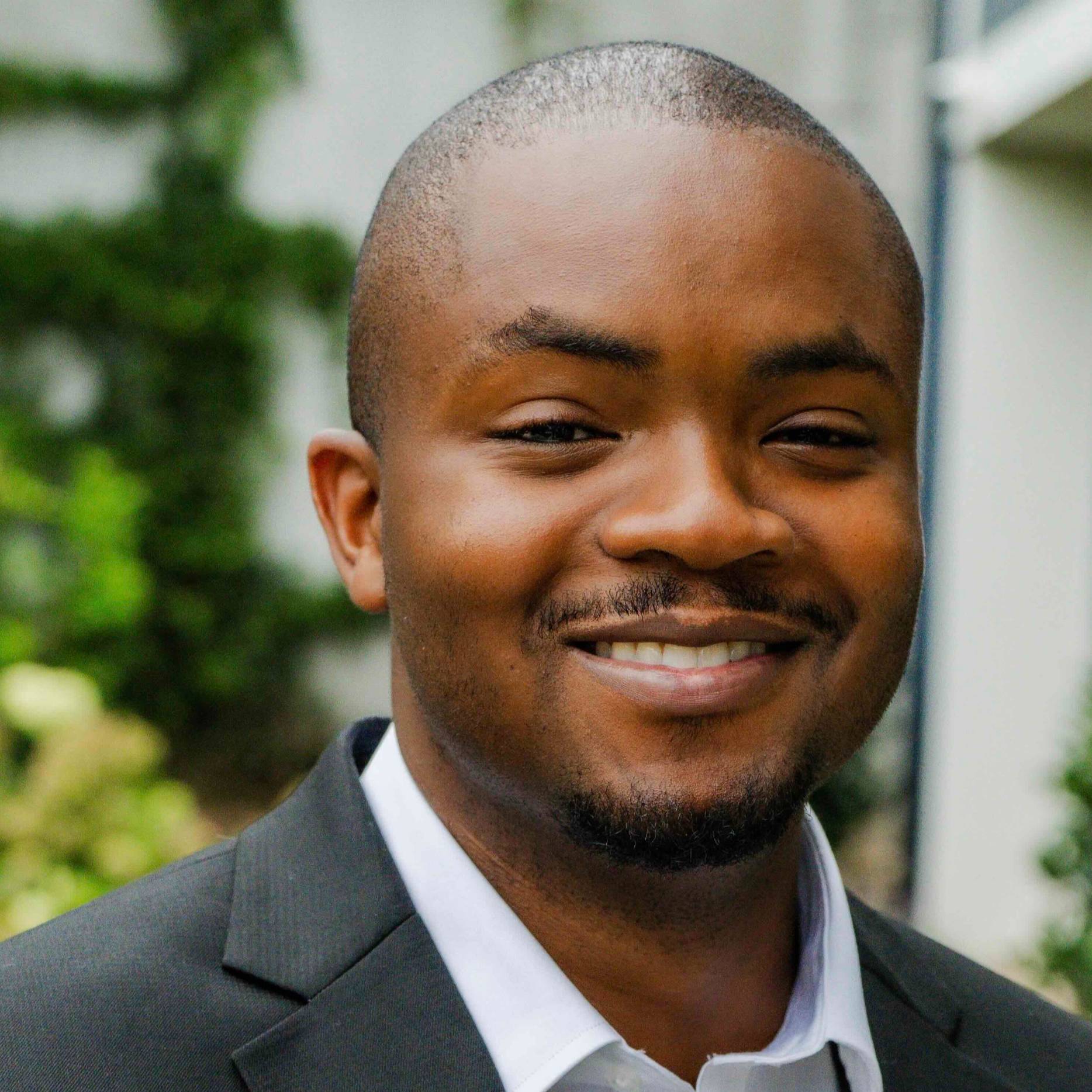 adeoye famodun headshot