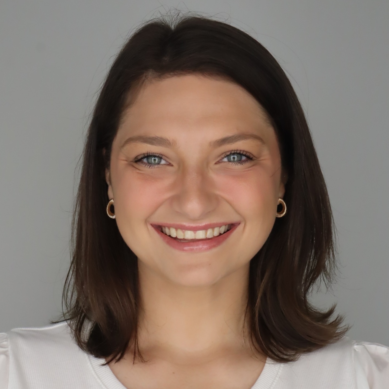 madison cantrell headshot