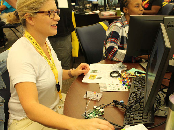 photo of teacher at workshop