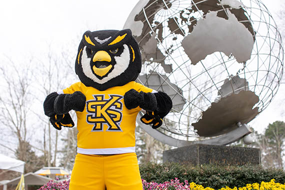 photo of scrappy the owl at ksu