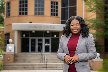 Accounting major Dana London joins board of ACUI