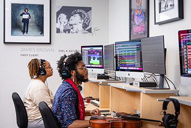 Treasure trove donated to Kennesaw State