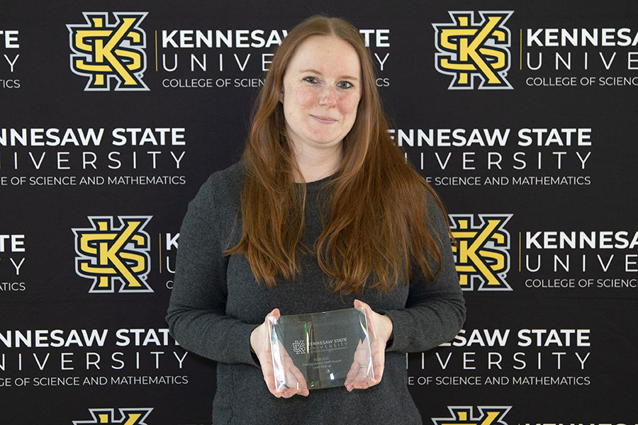  / Distinguished Staff Award - Leah Bishop, Administrative Associate