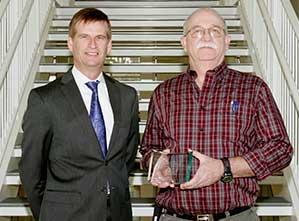  / 2013-2014 CSM Distinguished Awards, Distinguished Staff Award, Dale Zaborowski, Safety/Risk Management Professional IV, Department of Biology and Physics
