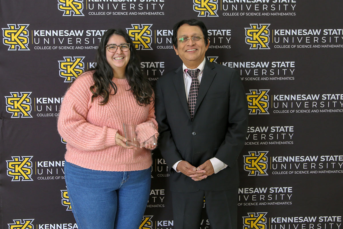 Christina Roth — CSM Distinguished Staff Award / Christina Roth —  College of Science and Mathematics (CSM) Distinguished Staff Award