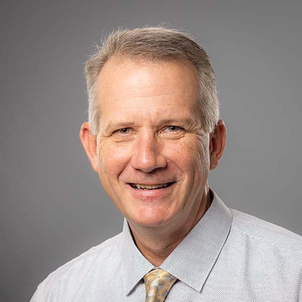 Headshot photo of Dr. Rob McKallip
