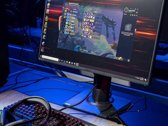 Computer monitor with a game pulled up