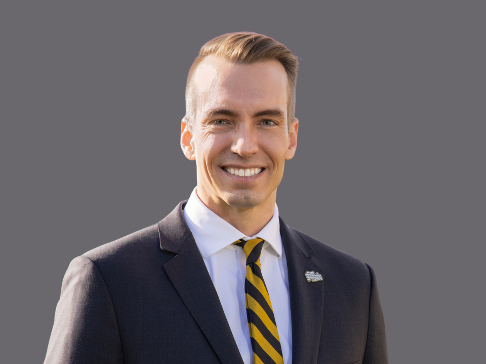 David Bennett Headshot