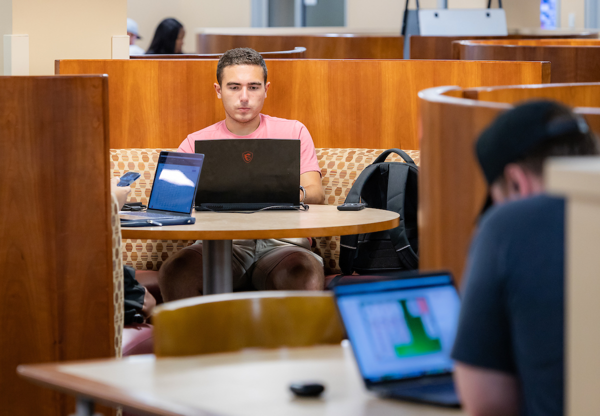 ksu student working on computer