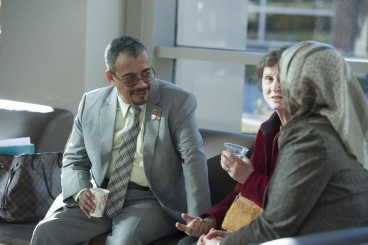  / Dr. Ali Al Bimani, Vice-Chancellor of Sultan Qaboos University (left) talking with Christine Eickelman, Research Associate, Department of Anthropology, Dartmouth College (center) and Dr. Mona bint Fahad Al Said, Assistant Vice Chancellor, Sultan Qaboos University.