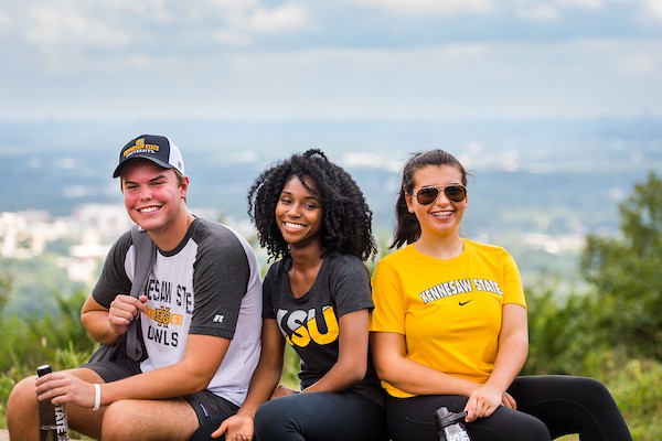 ksu students on kennesaw mountain