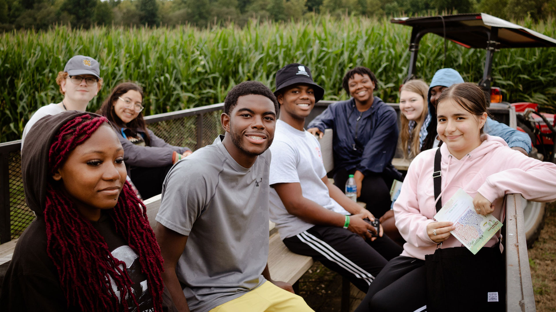  / SODI LLV residents on a tractor ride