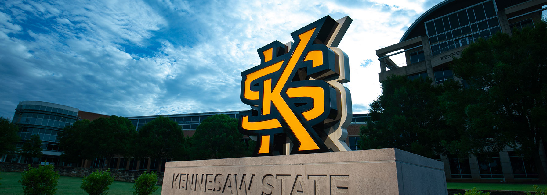 Kennesaw State statue on the Campus Green