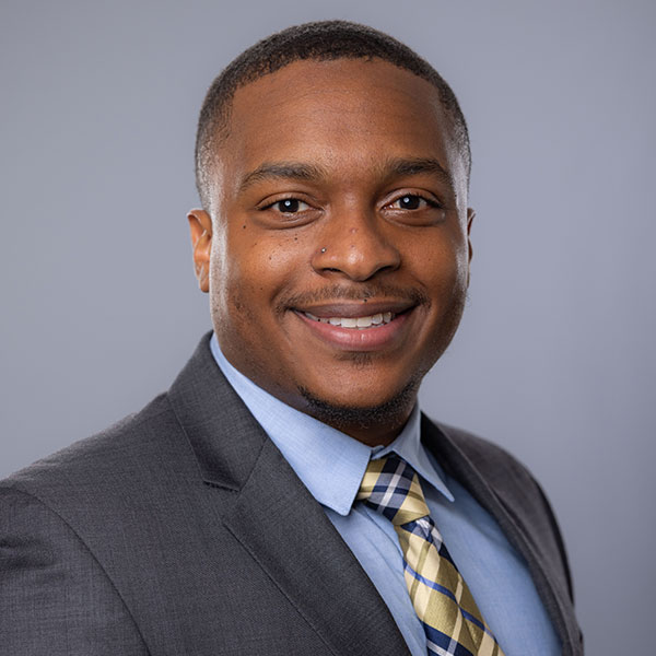 Darius Hunter, Community Coordinator