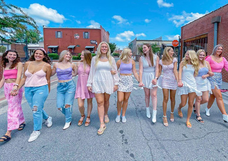 Alpha Xi Delta group photo