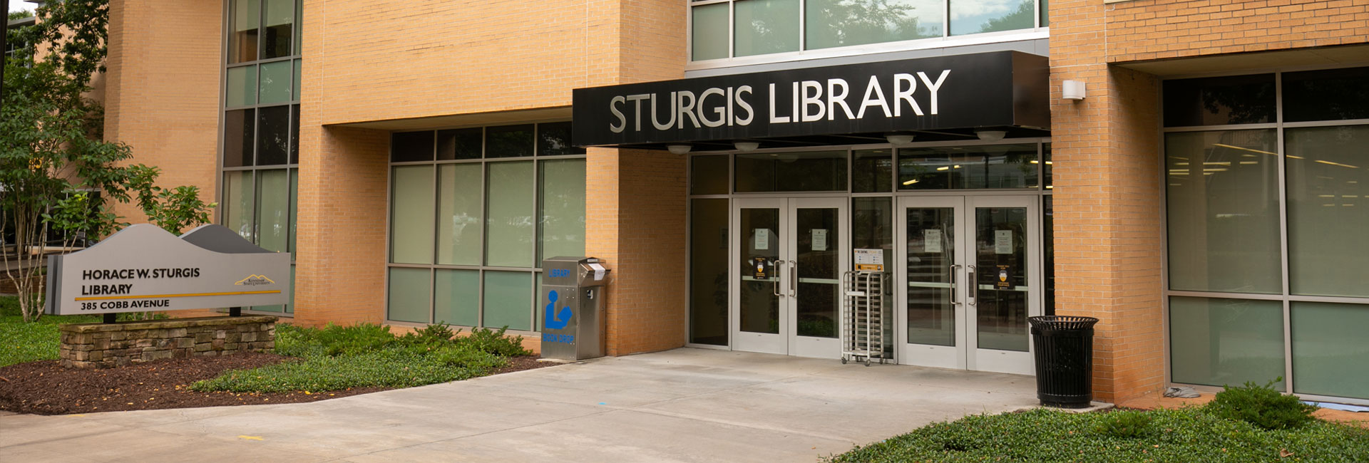Sturgis library building exterior entrance