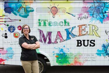 iTeach Maker Bus