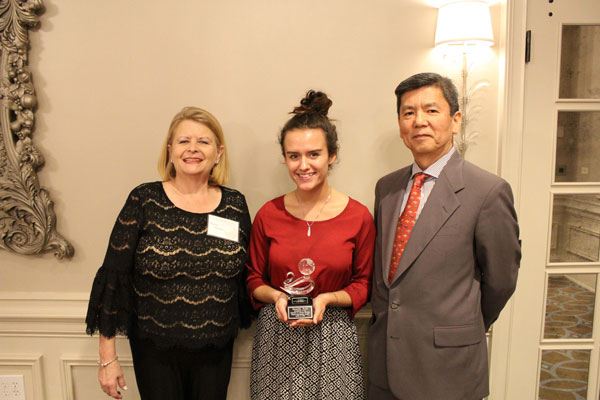 The Takadas with inagural recipient Samantha Rudd.