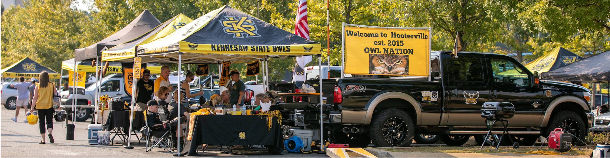 Hoot House super tailgaters