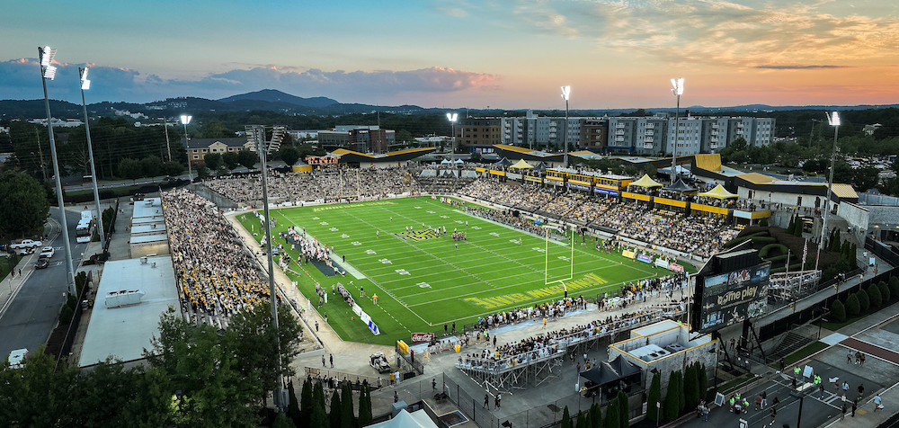 Record Kennesaw State football crowd reflects student engagement