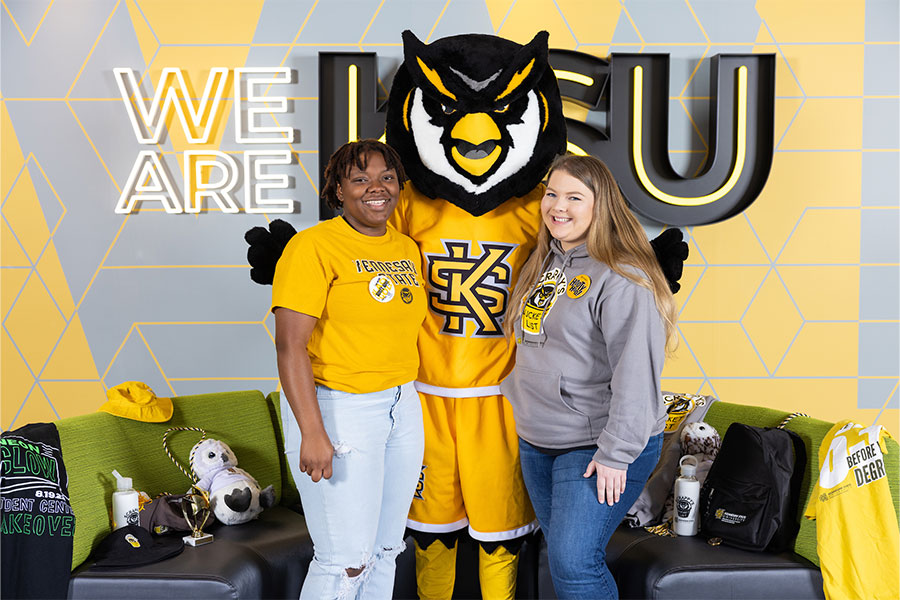 Kennesaw State students become first to complete Scrappy's Bucket List competition