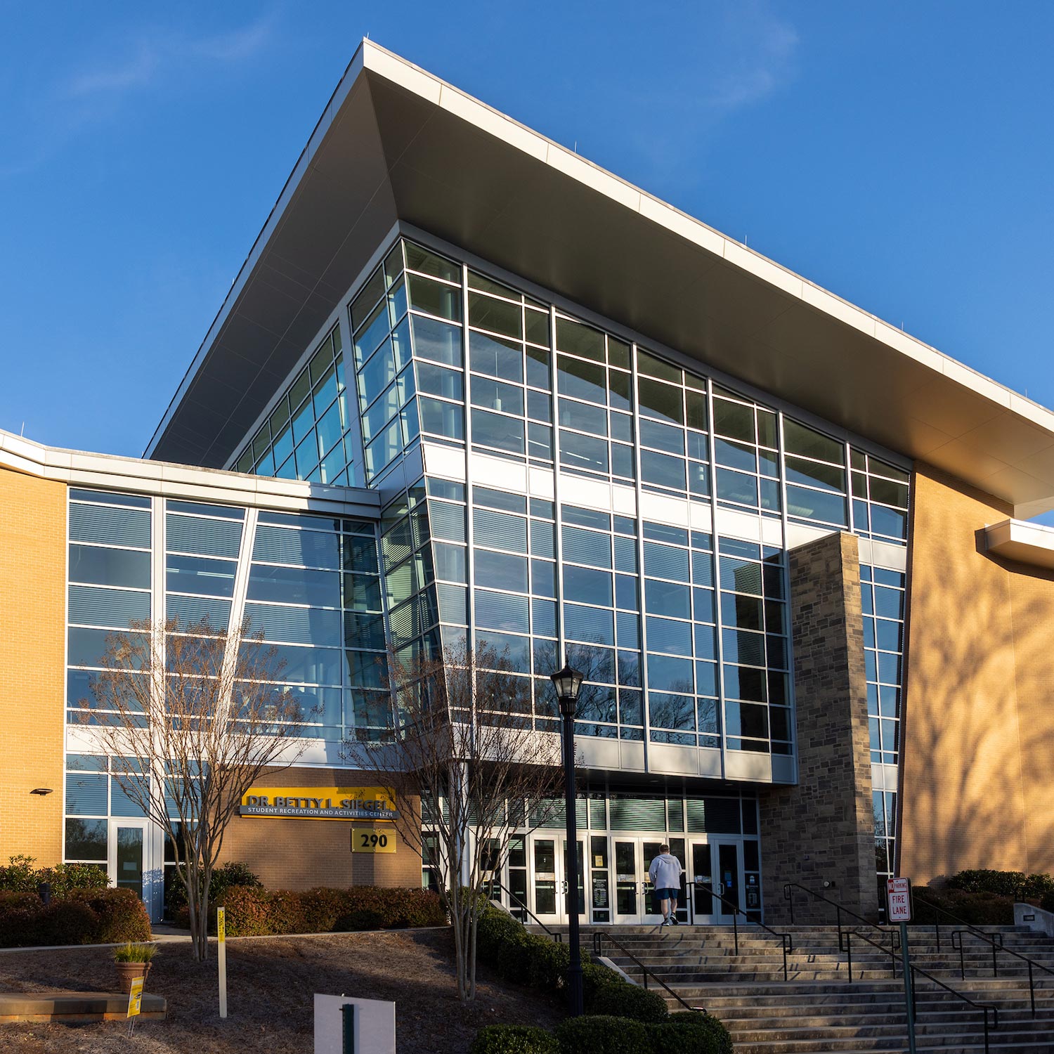 Exterior photo of the Siegel Recreation Center