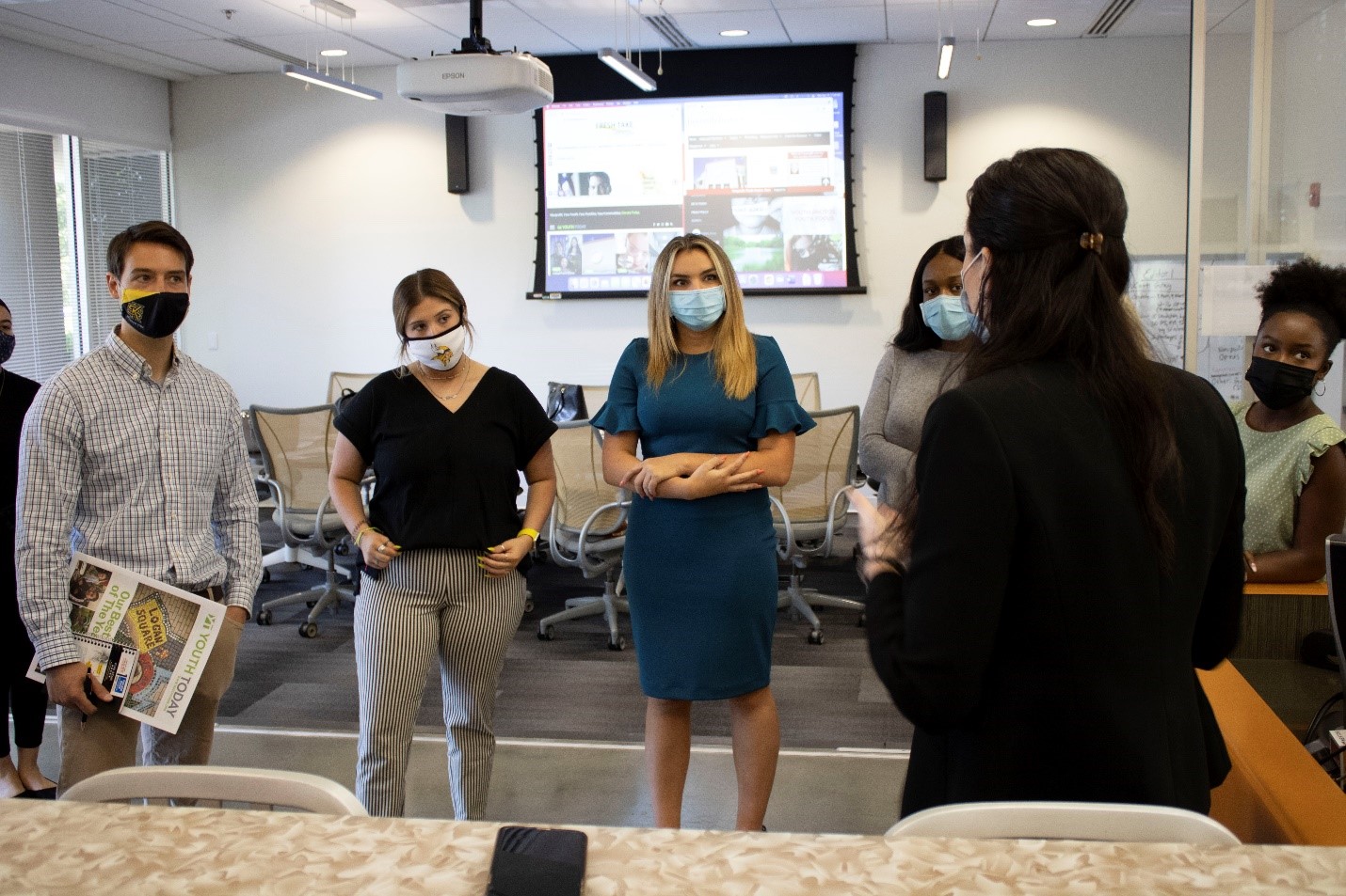 KSU students at the Center for Sustainable Journalism.