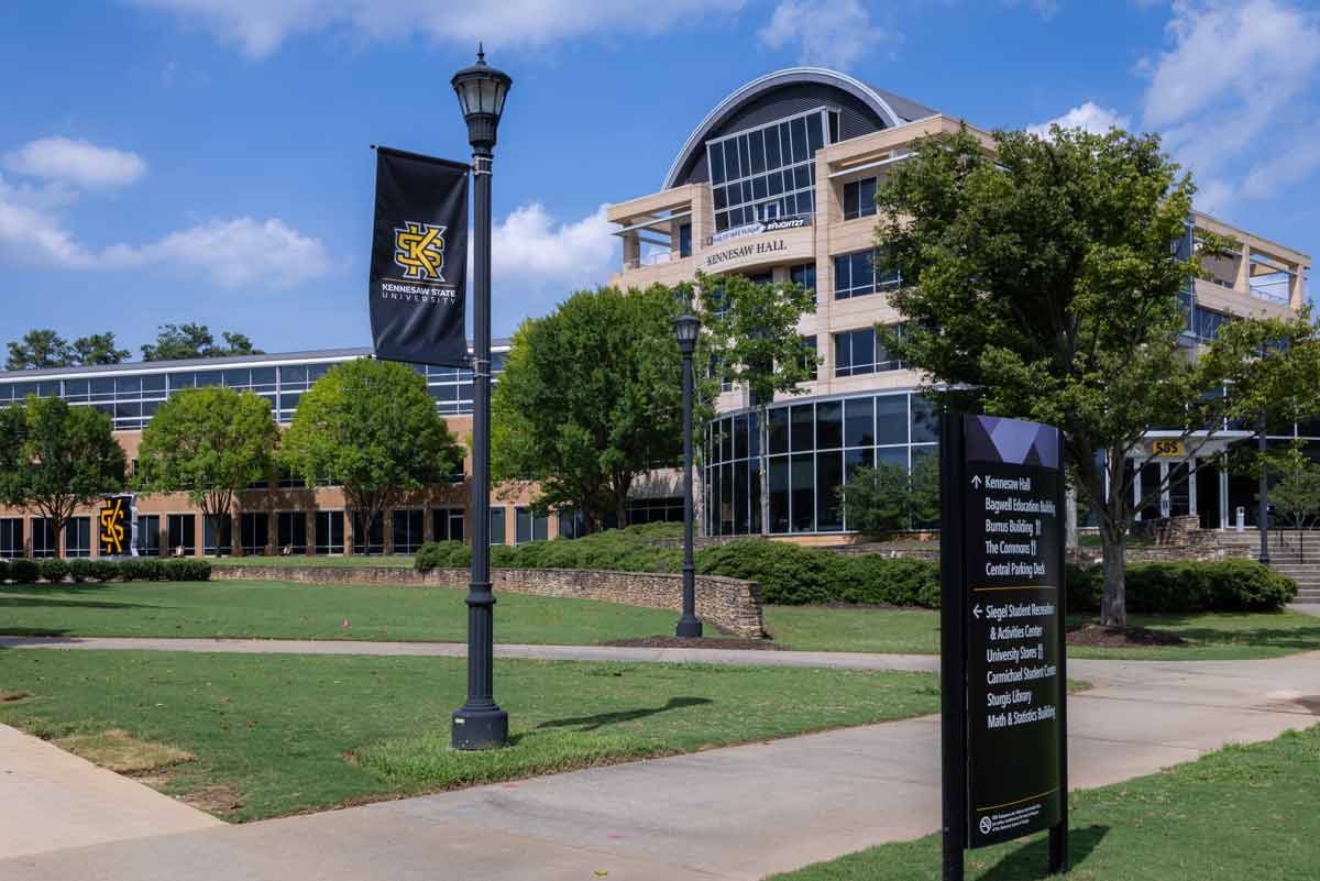 outside view of kennesaw hall