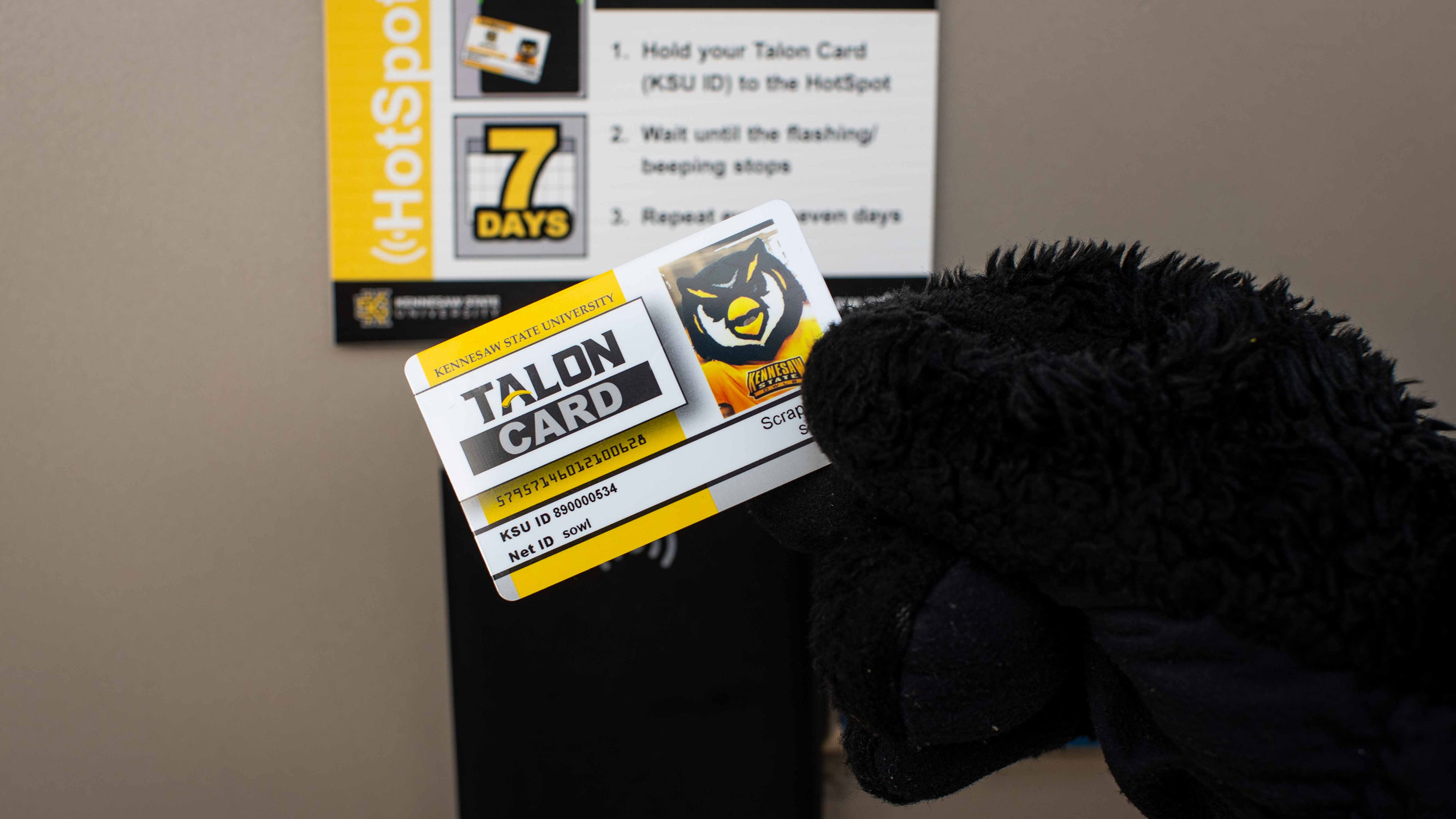 Scrappy updating his Talon Card at a HotSpot