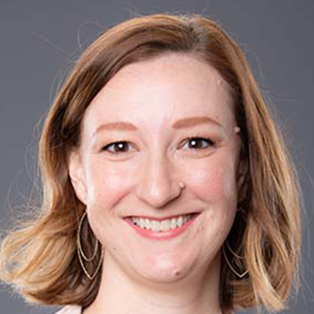 Amy Roach headshot